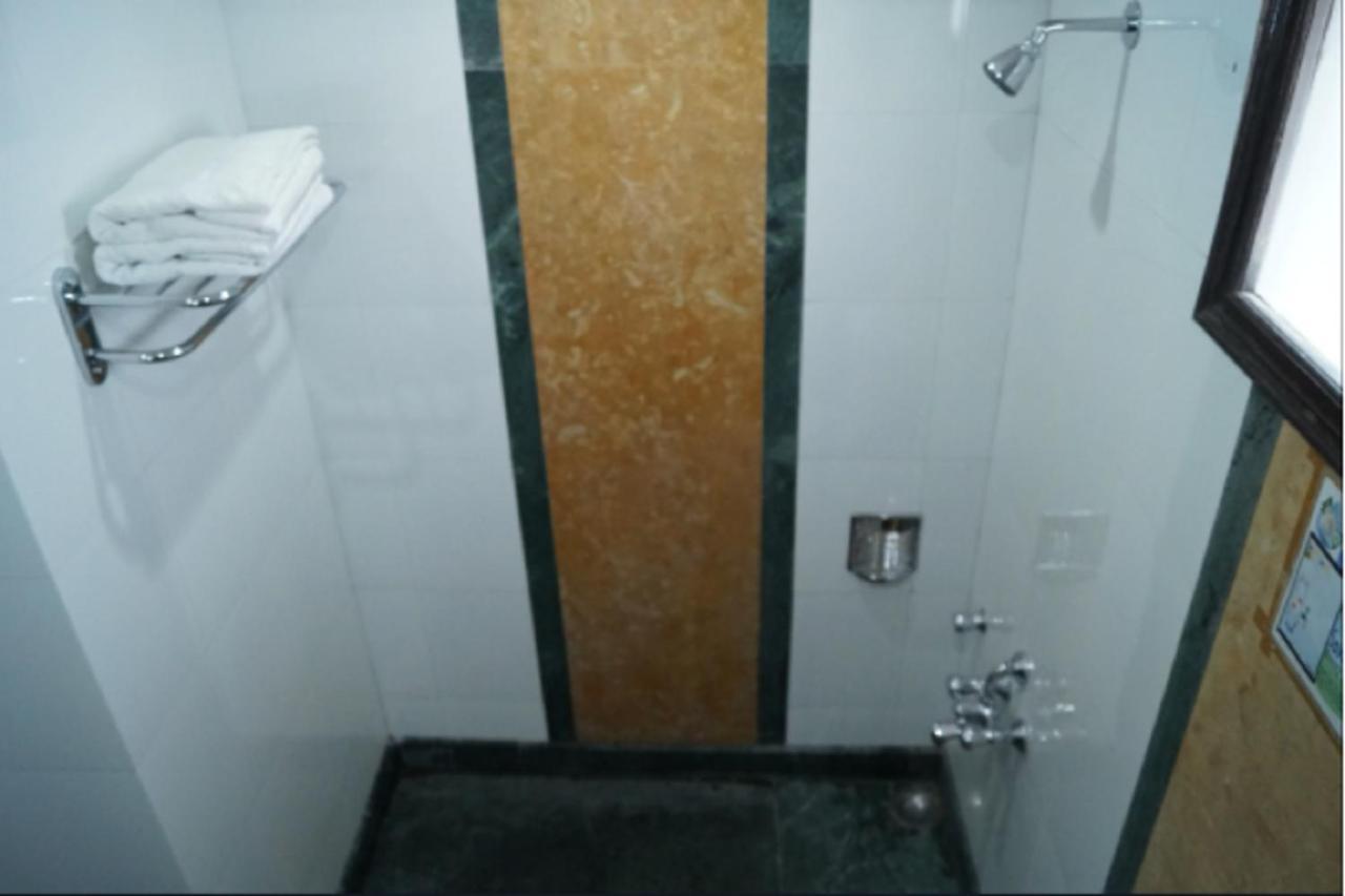 Goroomgo Marc Shimla Near Mall Road - Luxury Room - Excellent Service - Ample Parking - Best Hotel In Shimla Eksteriør bilde